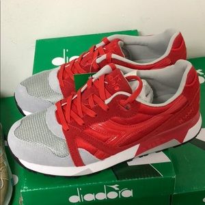 Diadora N9000 red and grey sneakers